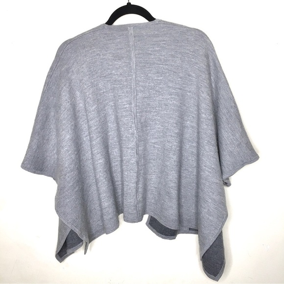 Vince Double Face Wool Blend Poncho Gray - Picture 4 of 11